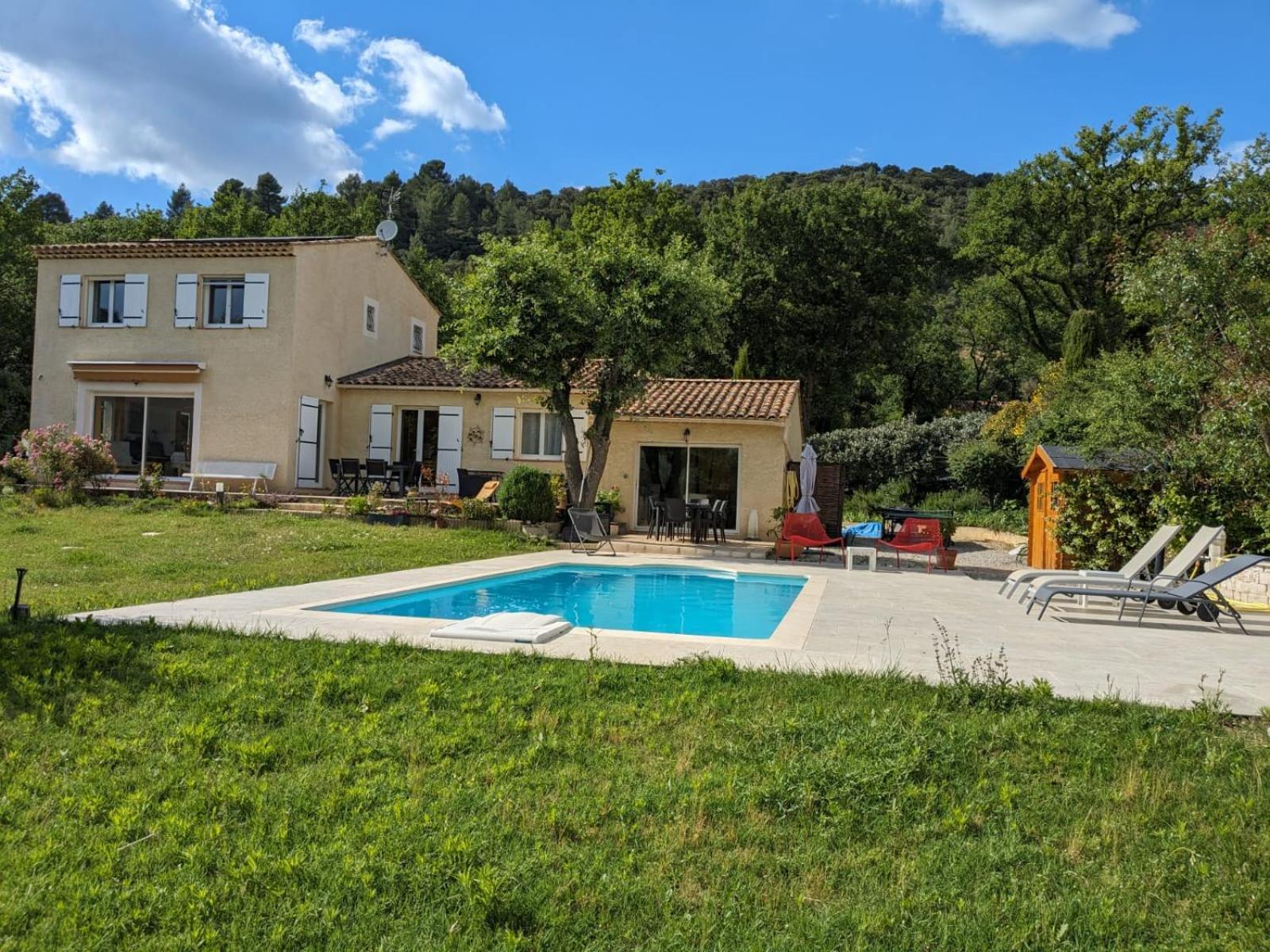 Villa Calme Avec Piscine A Greoux Dış mekan fotoğraf