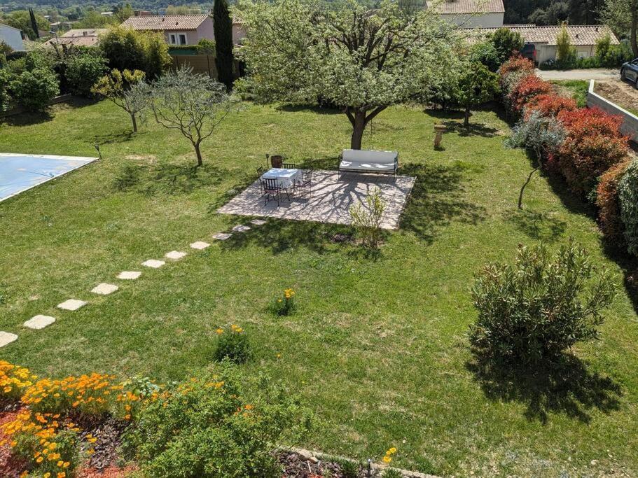 Villa Calme Avec Piscine A Greoux Dış mekan fotoğraf